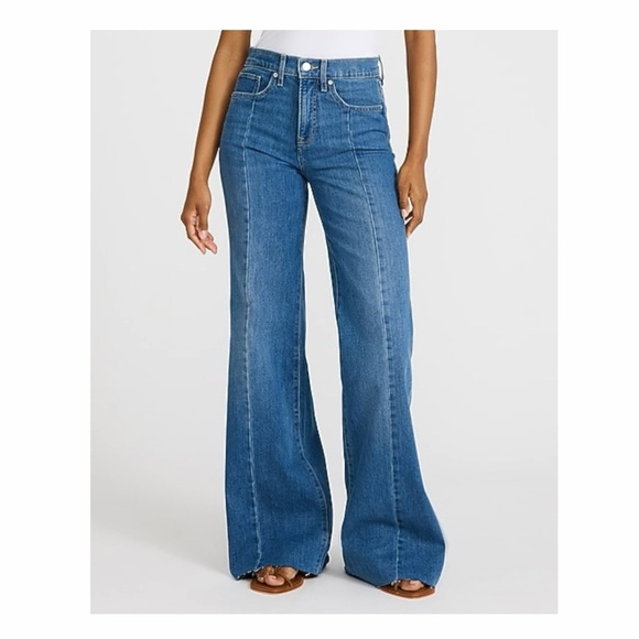 Abercrombie & Fitch Denim - Abercrombie & Fitch—Ultra High Rise Flare Jeans, Med Wash Raw Hem (Size 31|12R)